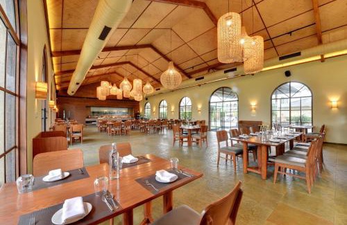 Kamrej Complejo | The Fern Vishranta Resort, Kamrej-Surat