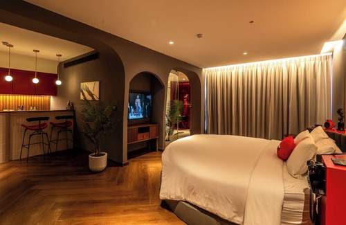 Khlong Toei Hotel | The Fig Lobby Bangkok