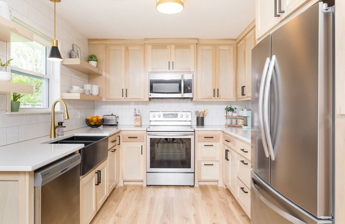 Springdale Casa | The Fika - Next to Lake Fayetteville Trail