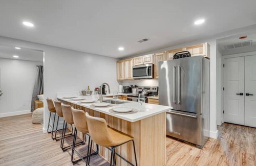 Elkton Cabina | The Fireside Retreat/Hot Tub/Movie Shed/Yard Games