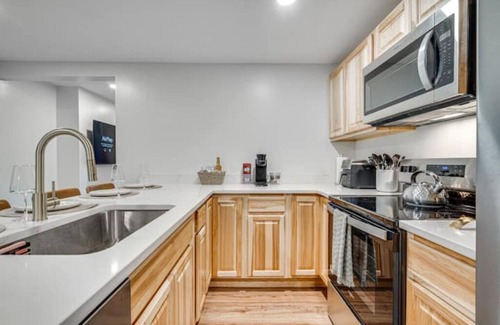 Elkton Cabina | The Fireside Retreat/Hot Tub/Movie Shed/Yard Games