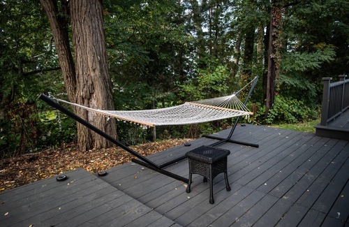 Portland Cabina | The Fisherman's Cottage - a Lakeside Loft in the Heart of Wine Country