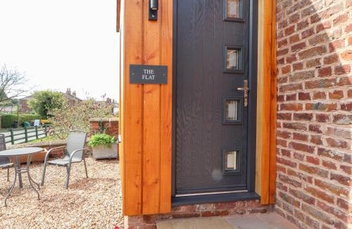 Carlisle Casa | The Flat