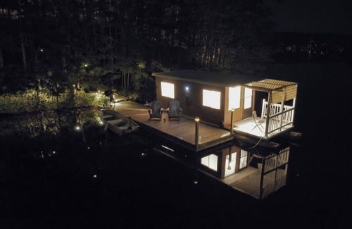 Brantingham Apartamento | The Floater-a House Boat on Grant Island Bham Lk