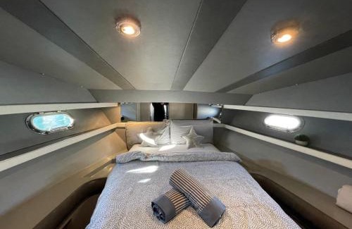 Sant Adria de Besos Alquiler De Eote | The Floating Home