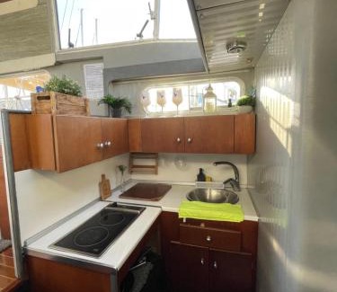 Sant Adria de Besos Alquiler De Eote | The Floating Home