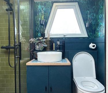 Hackney Wick Alquiler De Eote | The Floating Terrarium