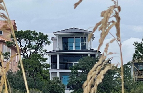 Indian Pass Casa | The Florida House in Indian Pass, Beach Front with Infinity Private Pool