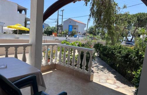 Toroni Apartamento | THE FLOWER APARTMENTS
