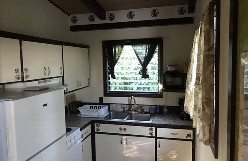 Historic Kailua Village Apartamento | The Flying Honu is located in the heart of Kona Town
