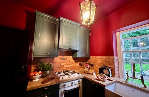 Killotteran Cabina | The Forest at Mount Congreve Gardens
