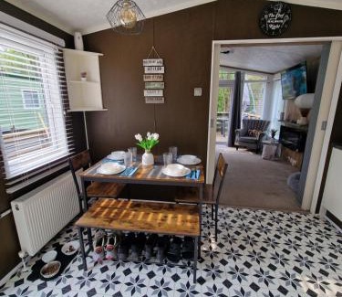 Girvan Apartamento | The Forest Cabin Holiday Home 15