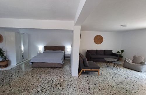 Kakovatos Apartamento | The Forest Villa