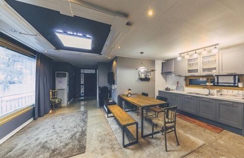 Oeseo Casa | The Foret Pension