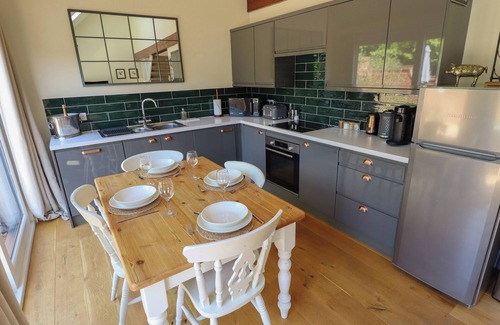Aylesby Cabaña | THE FORGE, with a garden in Laceby