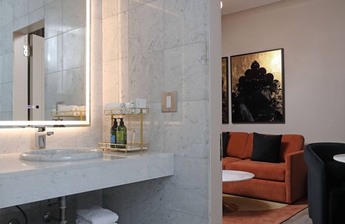 Downtown Winnipeg Hotel | The Fort Garry Hotel, Spa and Conference Centre, Ascend Hotel Collection