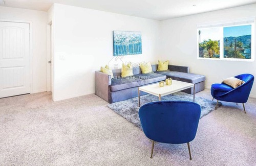 Moreno Valley Casa | The Fortress on Black Shadow #41324