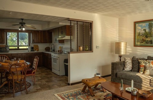 Woosung Apartamento | The Fox Den - Close to Dixon, Sterling and Polo