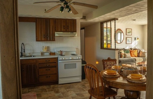 Woosung Apartamento | The Fox Den - Close to Dixon, Sterling and Polo