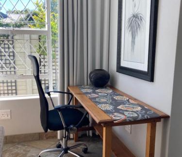 Krugersdorp North Apartamento | The Fox Hole