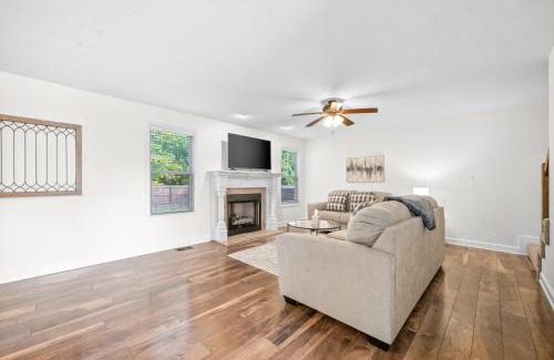 Clarksville Casa | The Fox House (615 Fox Path) Spacious 3-Bedroom Home in Clarksville, TN