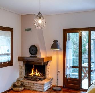 Potamia Apartamento | The Foxes - Modern 1BD apartment in the Forest