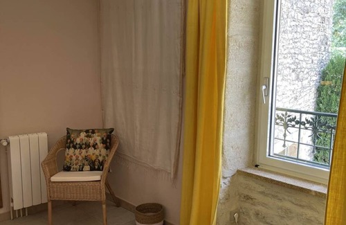 Arpaillargues-et-Aureillac Casa | The 2 Happy Haveli Houses