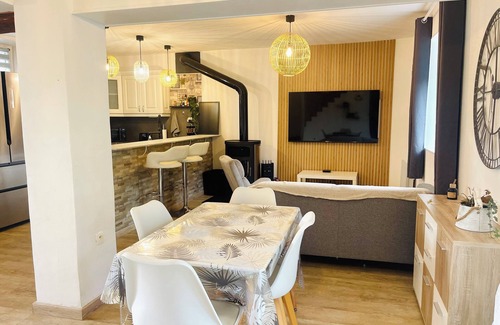 Saint-Hilaire-Saint-Mesmin Casa | The Petite Martinières house