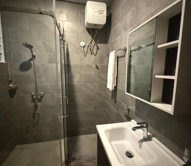 Nungua Casa | The fransons cottage