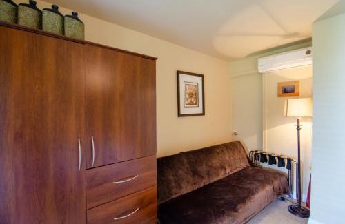 Deroche Cama Y Desayuno | The Fraser River's Edge B&B Lodge