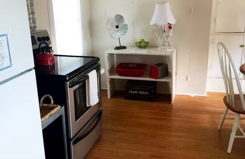Biglerville Casa | The Freckled Farmhouse near Gettysburg Battlefields, Wineries, Skiing, & Hiking Sleeps 14