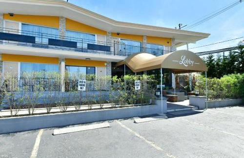 Freeport Hotel | The Freeport Inn and Marina