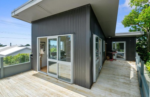 Fitzroy Casa | The Fritz - New Plymouth Holiday Home