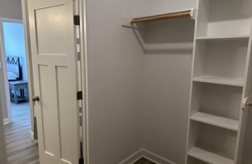 Lexington - Salisbury Casa | The Frog Suite