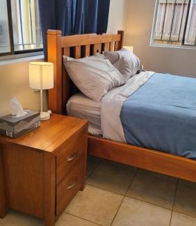 East Brisbane Cama Y Desayuno | The Gabba B&B