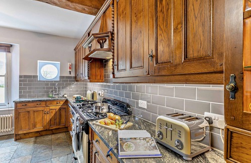 Peak District National Park Casa | The Gables - Siete Habitaciones Casa, Capacidad 16