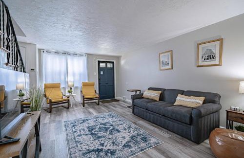 Allentown Casa | The Gallery, an Allentown Retreat with Views!