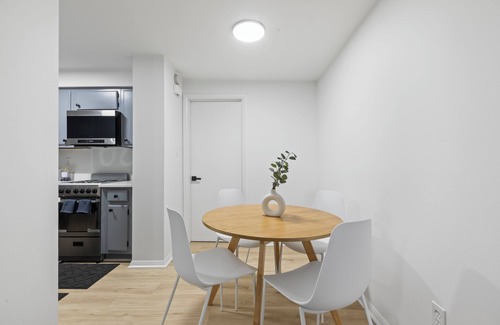 Old Town Alexandria Condominio | The Gallery Unit 101