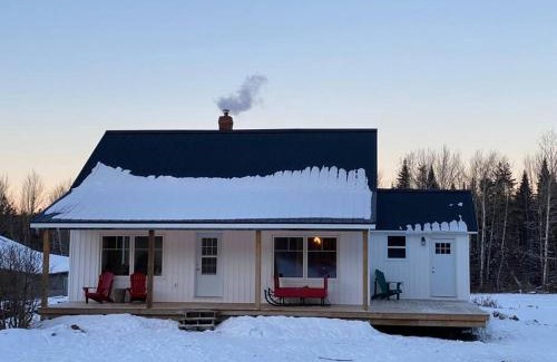 Stoney Creek Casa | The Galloway House