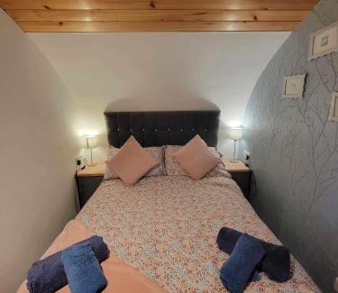 Newton Stewart Apartamento | The Galloway Steading - The Stag Hoose family cabin with Hot Tub and Fire Pit