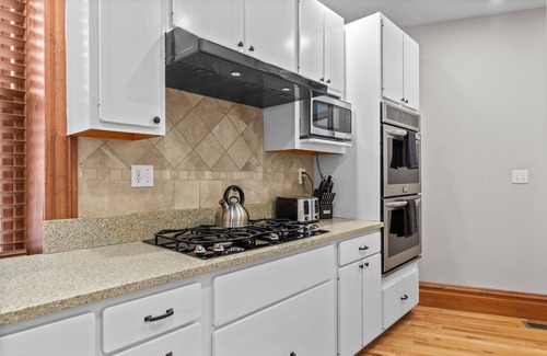 Soulard Casa | The Game Room Getaway | JZ Vacation Rentals