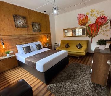 Zona Rosa Hotel | The Garden Lleras 10