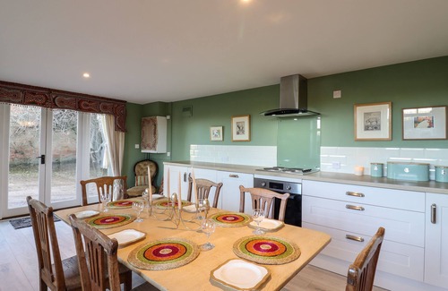 Colne Engaine Cabaña | THE GATE HOUSE, pet friendly, with open fire in Colne Engaine