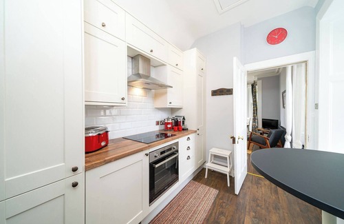 Dundee Chalet De Esquí | The Gate Lodge - Tradition mixed with Modern Desig