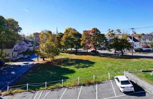 Salem Apartamento | The Gatehouse at Castle Hill