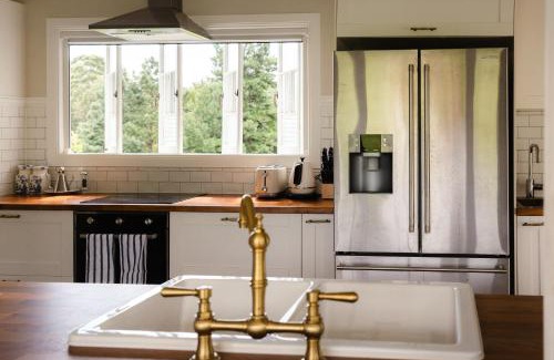 North Tamborine Casa | The Gatekeeper's Cottage