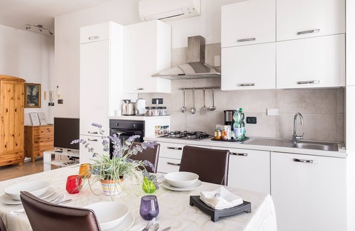 Historic Center Apartamento | THE GATEWAY-Cozy Apartment Todo equipado, en el centro histórico de la ciudad de Bolonia