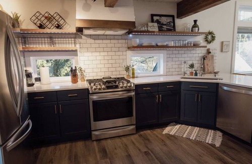 Issaquah Casa | The Gateway Getaway-peaceful with epic views
