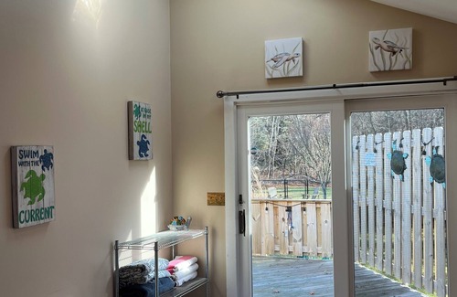 West Wareham Casa | The Gateway Getaway! Spacious kid friendly home with HOT TUB in fabulous Wareham