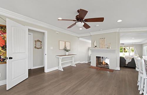 Loma Portal Casa | The Gathering Place - Guest Favorite with Huge Yard